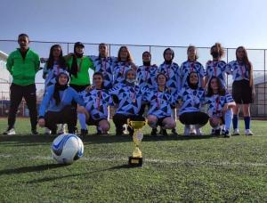 Kız Futbol Takımı Müsabakası