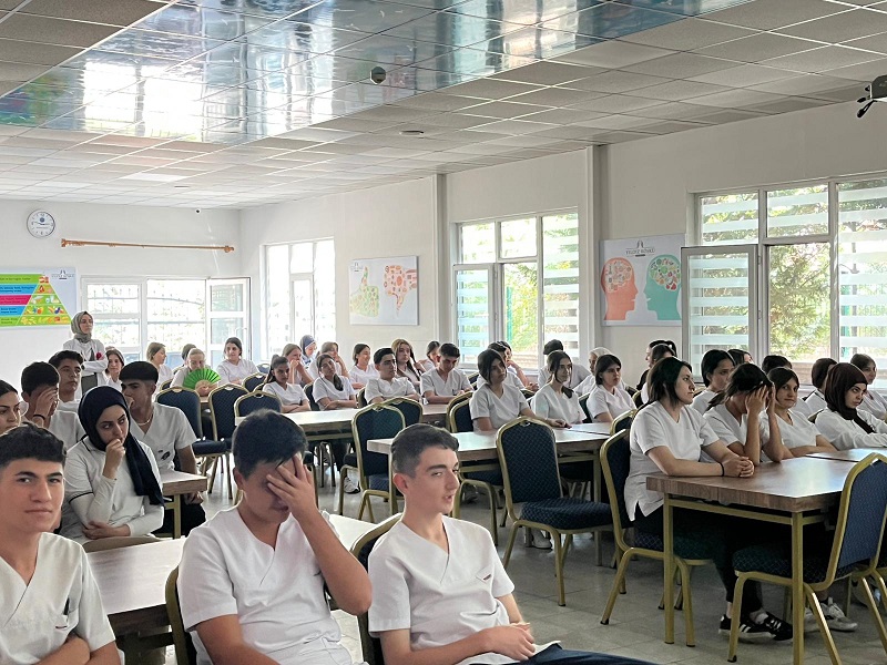 Okulumuzda  Sınav Kaygısı Ve Motivasyon Semineri Düzenlendi.