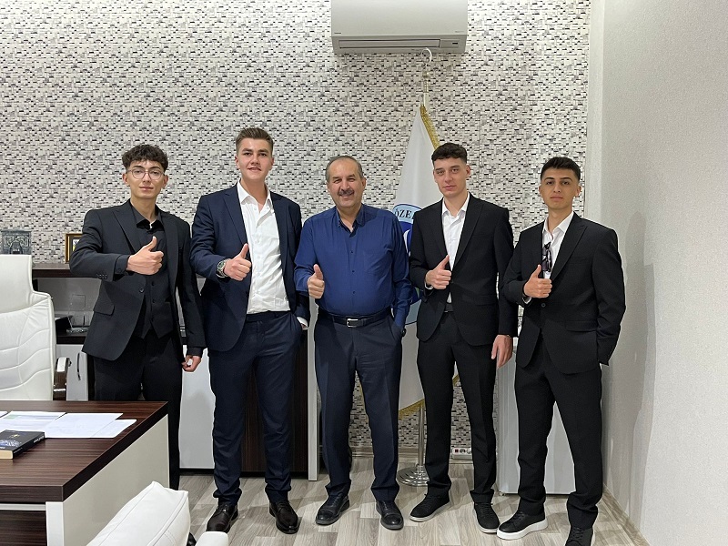 Okulumuzda 12. Sınıf Öğrencilerimizin Mezuniyet Hazırlıkları Başladı.